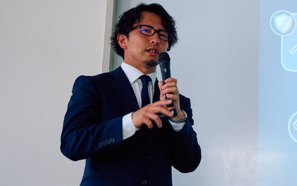 AI BUSINESS
